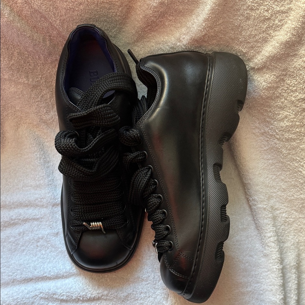 NWOT Burberry Men’s Ranger Leather Low Top Sneakers, Size 11 - Picture 7 of 15